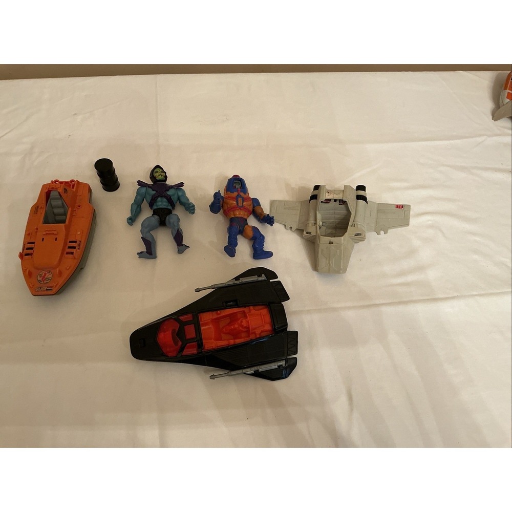 Lot Of Vintage 80's Action Figures  & Toys Used Devilfish, Skeletor, Night Raven